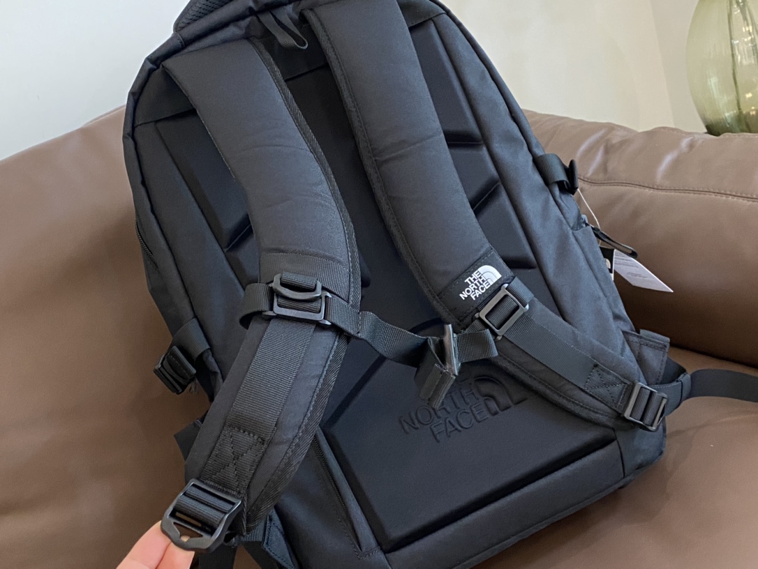 This functional backpack features a spacious capacity with - Comprehensive 7