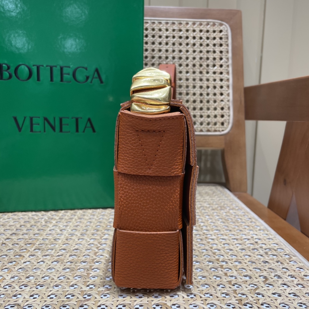 Bottega Veneta CASSETTE 23CM BAG 666870橙色