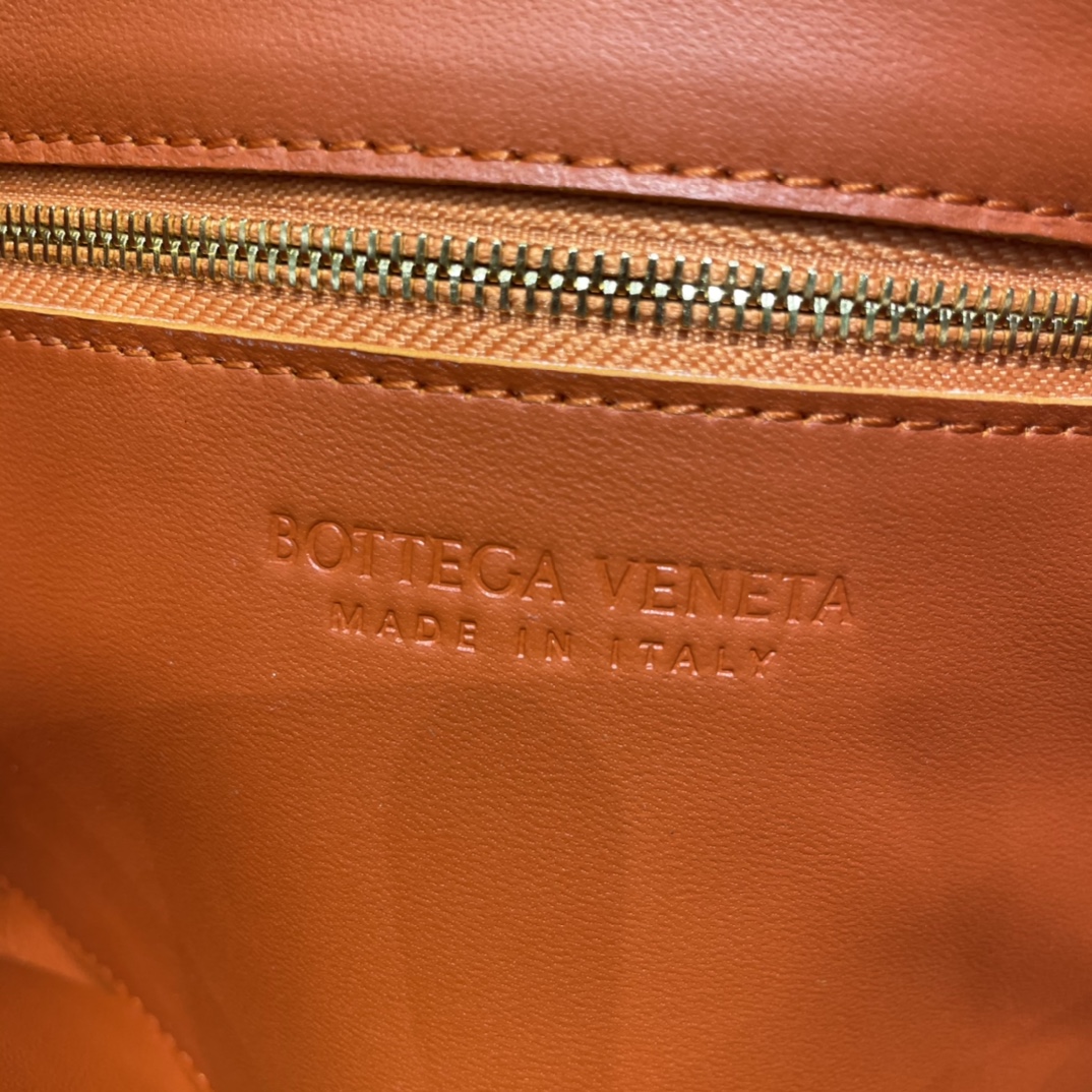 Bottega Veneta CASSETTE 23CM BAG 666870橙色