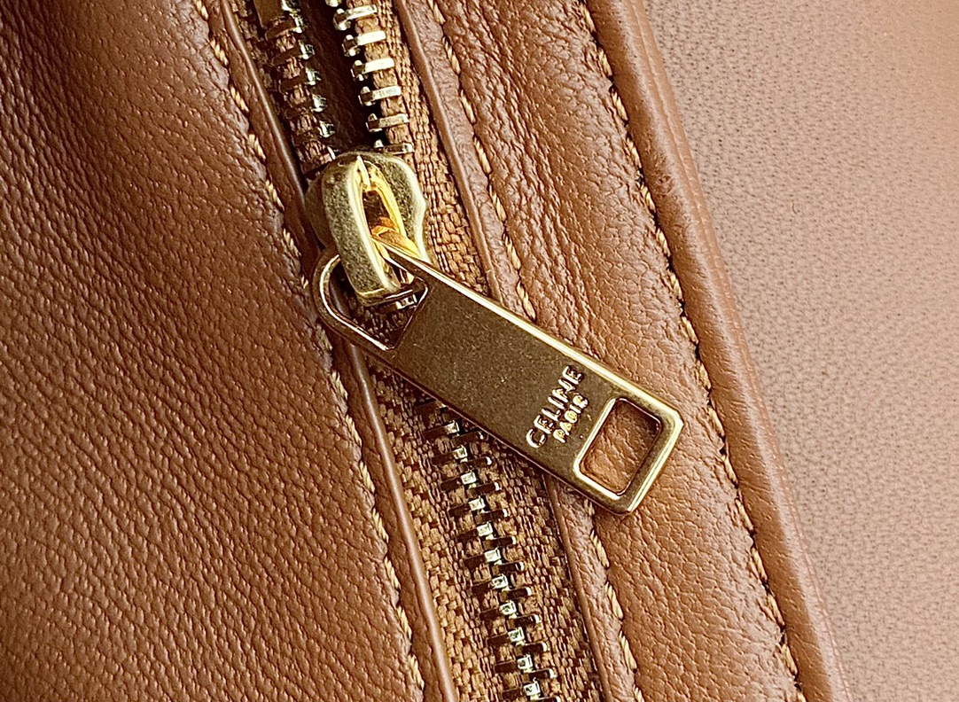 CELINE赛琳2022新款浮雕凯旋门肩背包199233