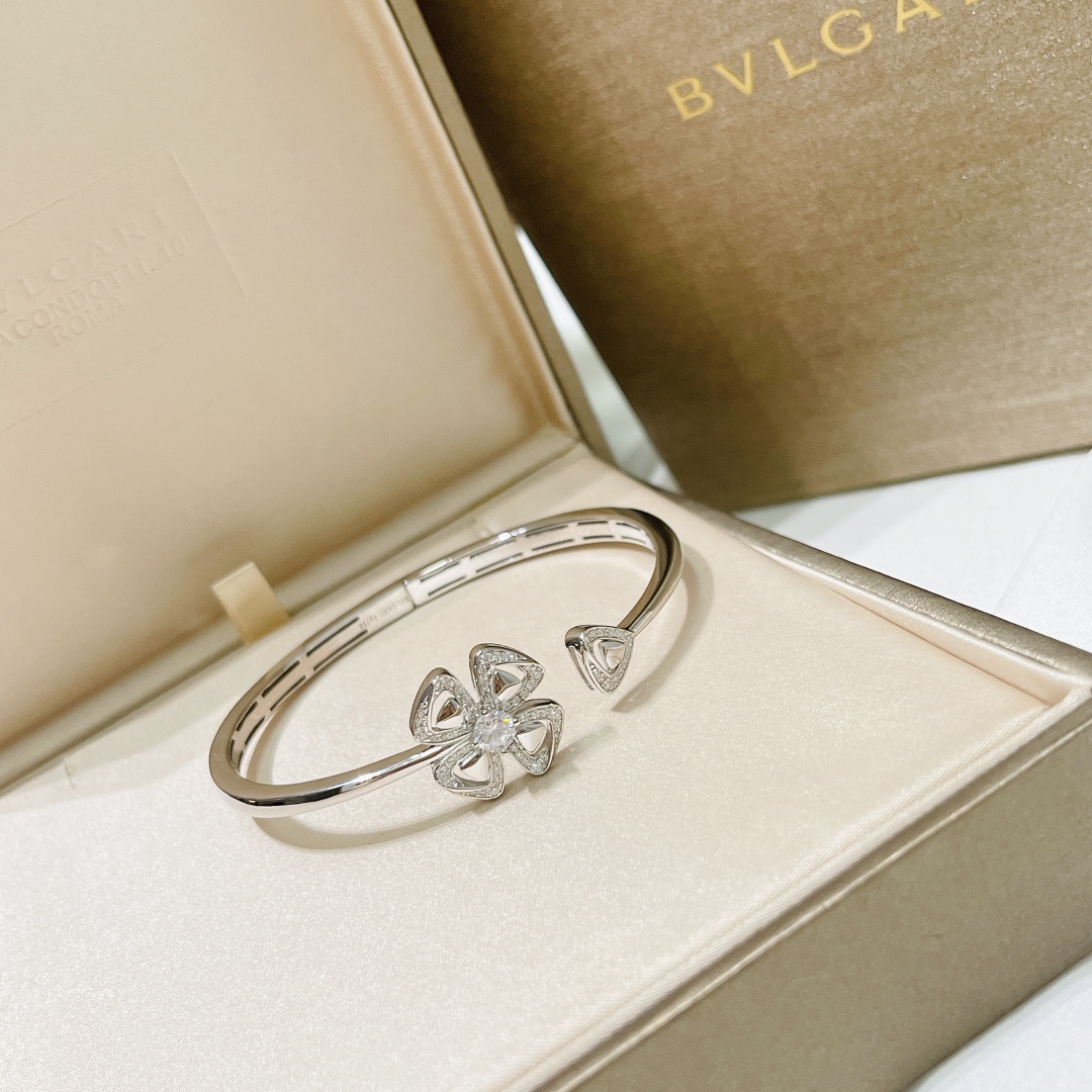 Bvlgari Jewelry Bracelet Gold Platinum Set With Diamonds 925 Silver