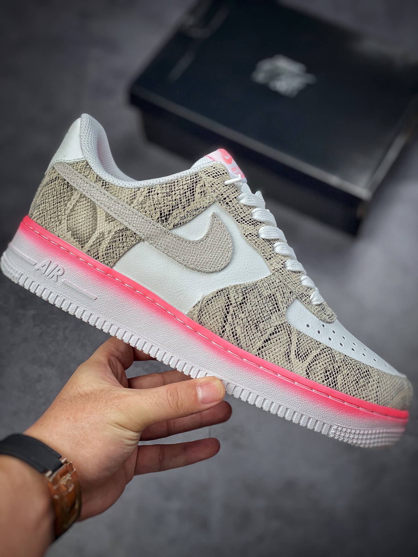 180 Nike Air Force 1 Low 07 白粉蛇纹 DV1031-030