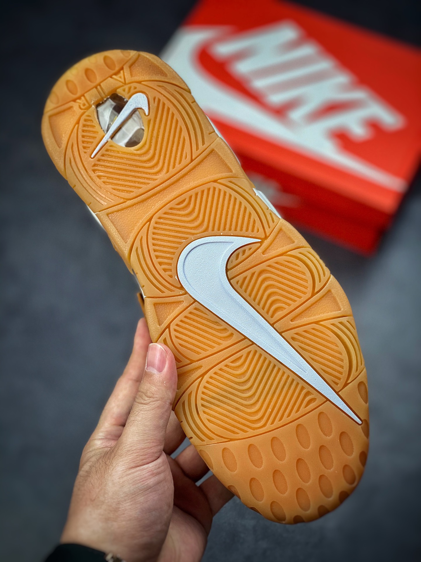 260 Air More Uptempo 小麦黄 代表着历史最高版本皮蓬 AA4060-200