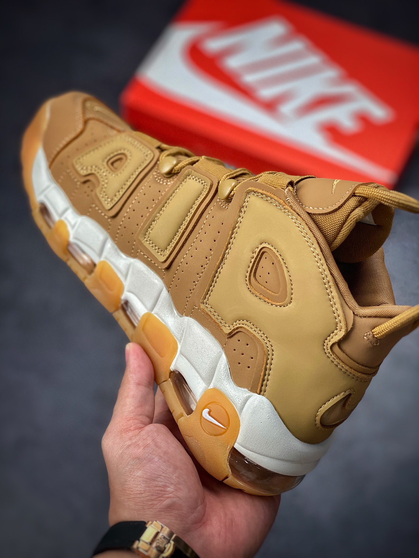 260 Air More Uptempo 小麦黄 代表着历史最高版本皮蓬 AA4060-200