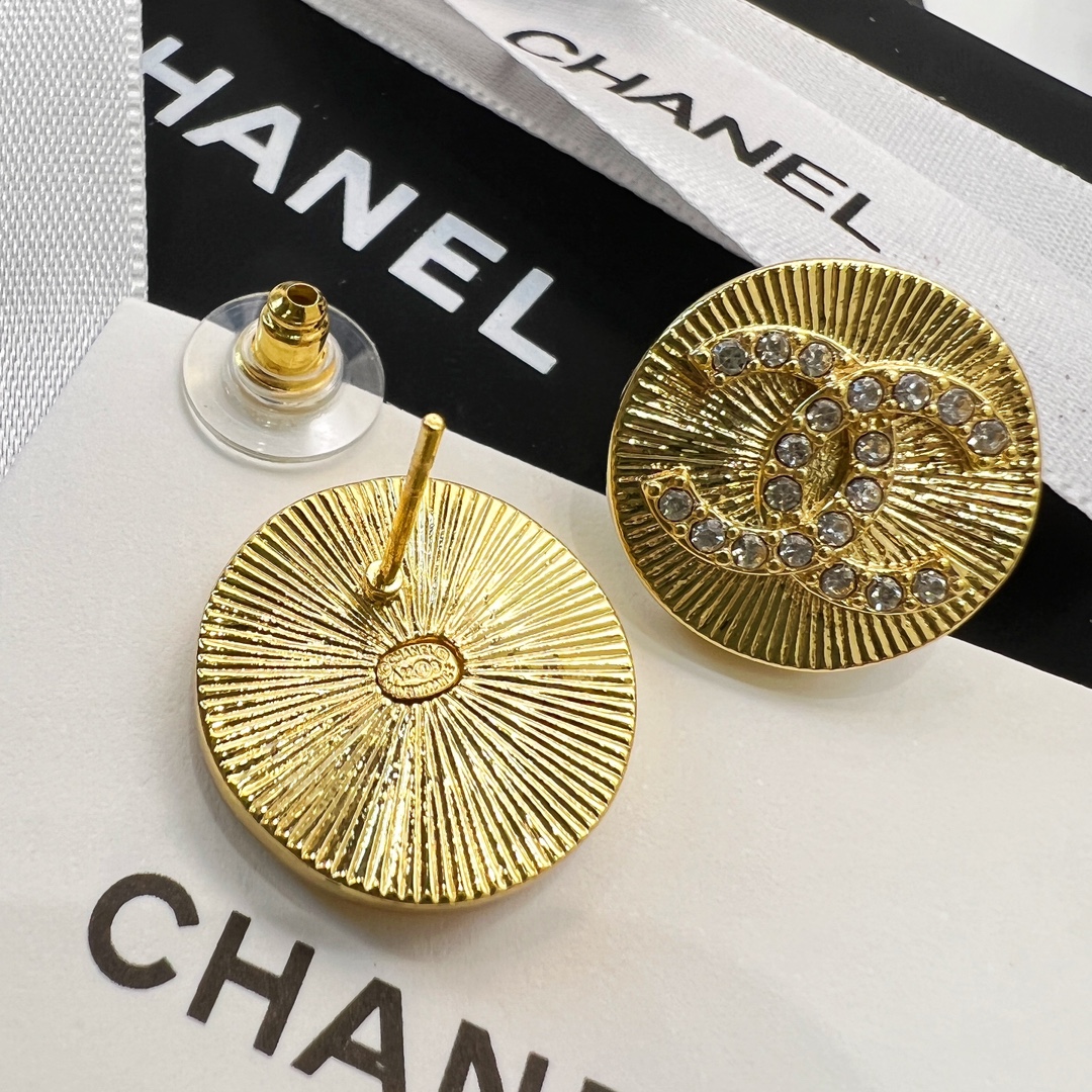 新款☑️CHANEL香奈儿双c圆形耳钉耳环