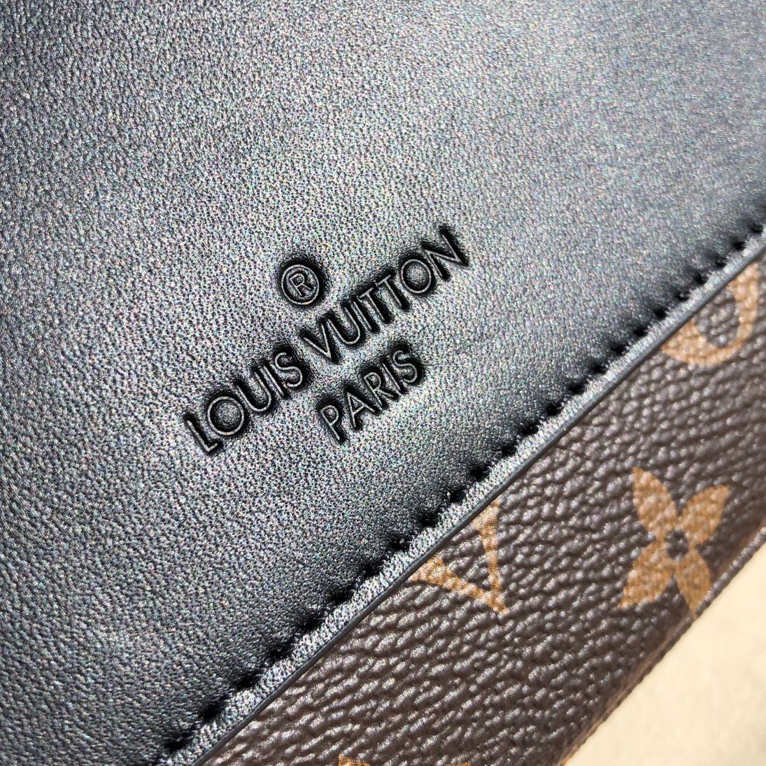 🌼 m46126尺寸24.5×15×6.5海外渠道特供，LV最近新推出，MARCEAU链条手袋时尚干练的