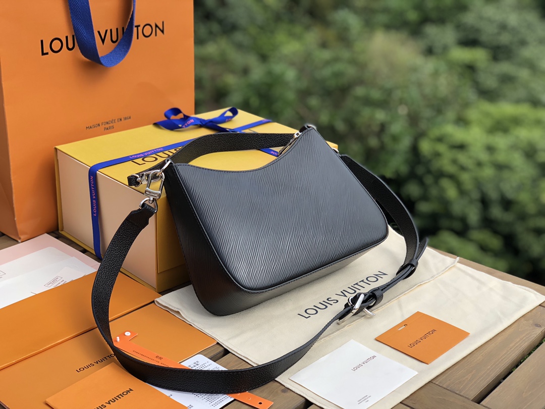 🌼 m80689尺寸25×15×8cm海外渠道货LV Marelle 新款腋下包，超百搭断货王，黑白配色