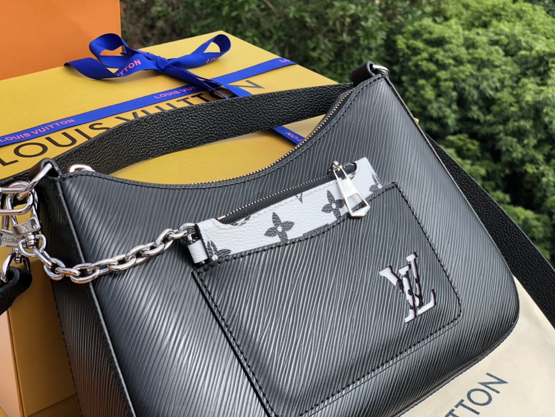 🌼 m80689尺寸25×15×8cm海外渠道货LV Marelle 新款腋下包，超百搭断货王，黑白配色
