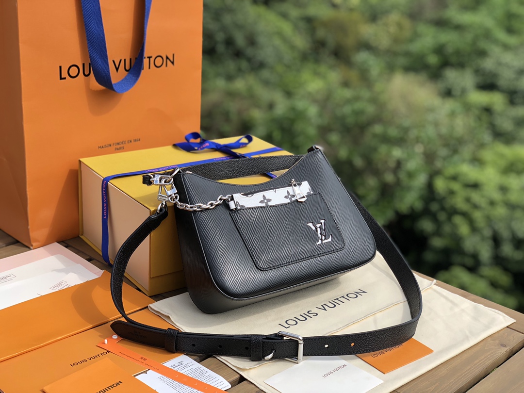🌼 m80689尺寸25×15×8cm海外渠道货LV Marelle 新款腋下包，超百搭断货王，黑白配色