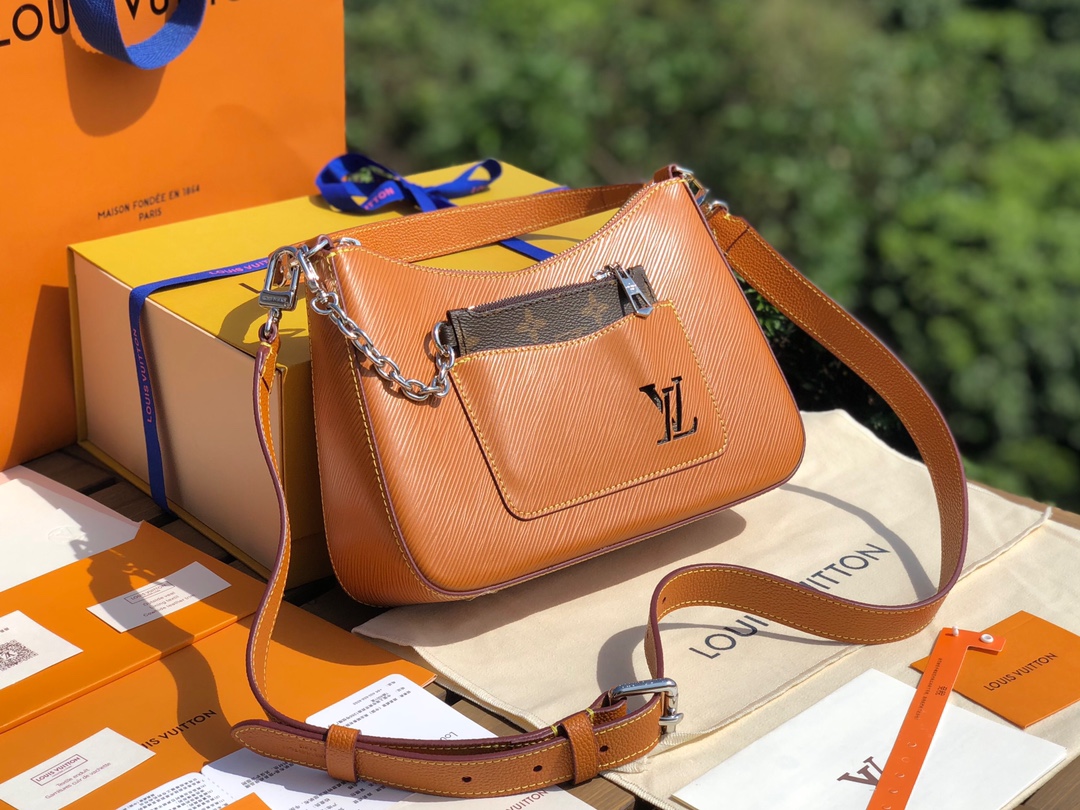 🌼 m80794尺寸25×15×8cm这款HOBO我要大声尖叫！！太惊艳LV火爆的腋下包Marelle，