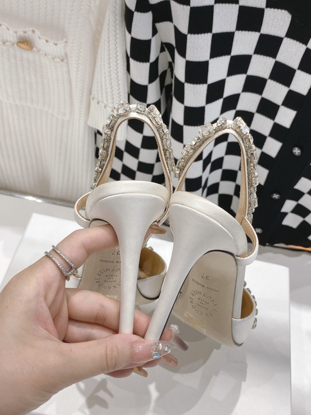 “AlexandreVuthier Crystal Shoes Offer: 725, Goddess Honorable Woman Preparation” - 图片 8