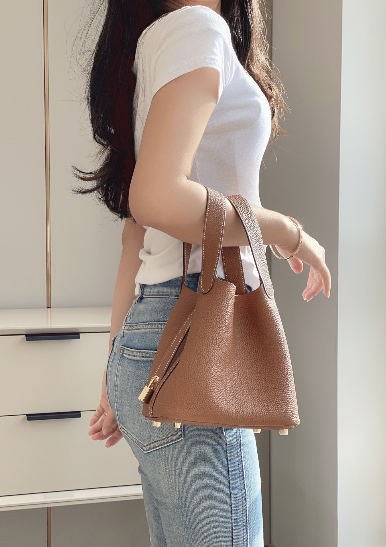Hermès Luxury Designer Handbag Shoulder Crossbody Bag crafted in premium 6