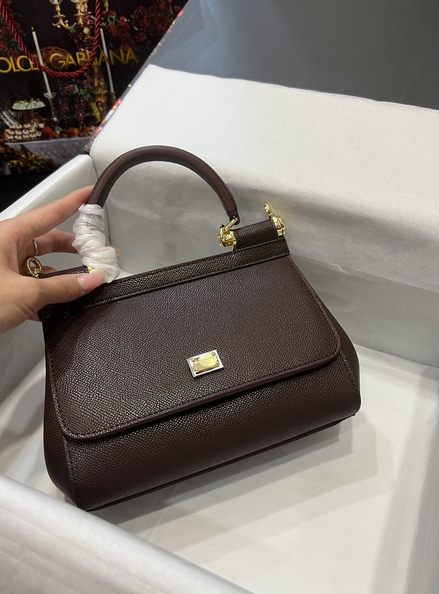 Top original order Dolce & Gabbana 👑
👜🔥 ✨🎨 💋 🙅 🎏 🙅 🌟 size:20×17×7
Model 4135