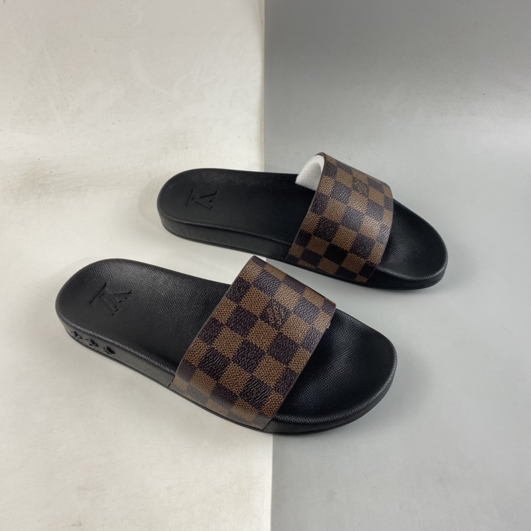 France's top luxury brand, Louis Vuitton Waterfront Mule Slides print summer fashion wear indoor and outdoor beach slippers ”leather dark brown black checkerboard”