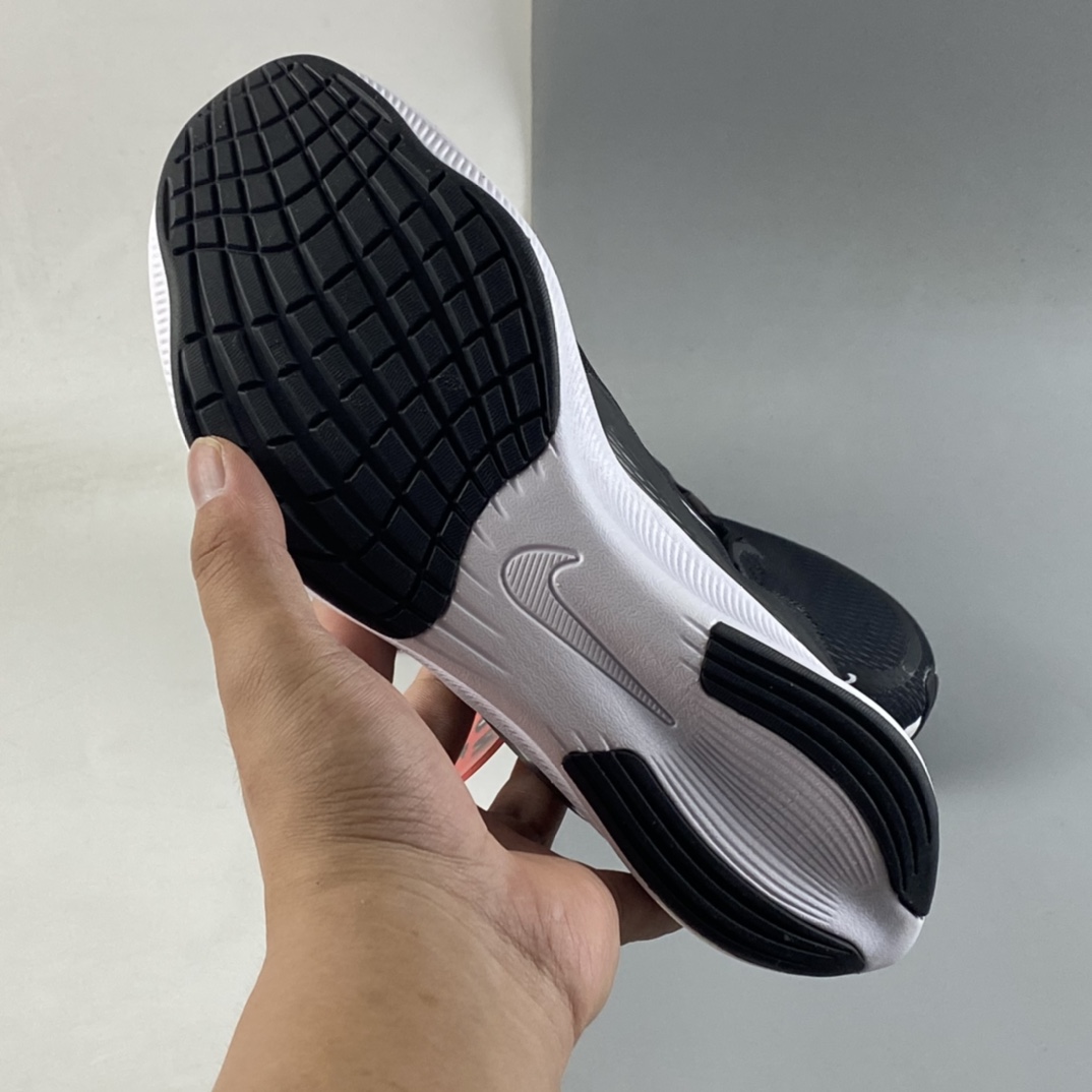 P260  Nike Zoom Fly 4 耐克女子超弹碳板跑步鞋 CT2401-001