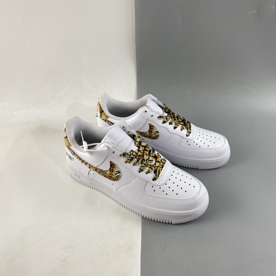 P200  Nike Air Force 1’07 Low 空军一号低帮经典休闲板鞋 CZ0270-110
