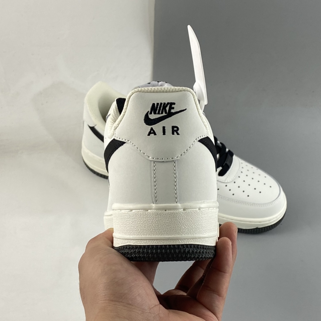 P220  Nike Air Force 1’07 Low 空军一号低帮经典休闲板鞋 CL2026-113
