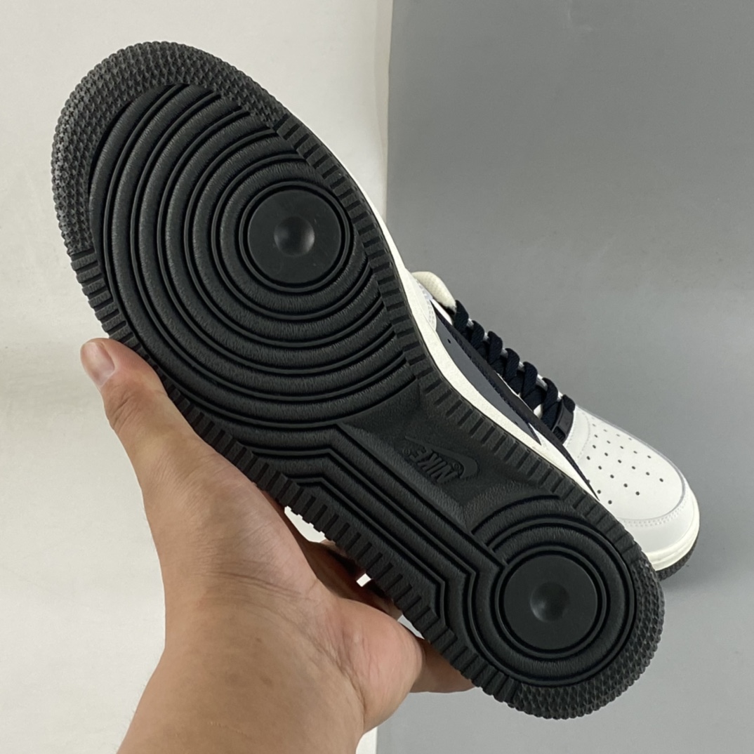 P220  Nike Air Force 1’07 Low 空军一号低帮经典休闲板鞋 CL2026-113