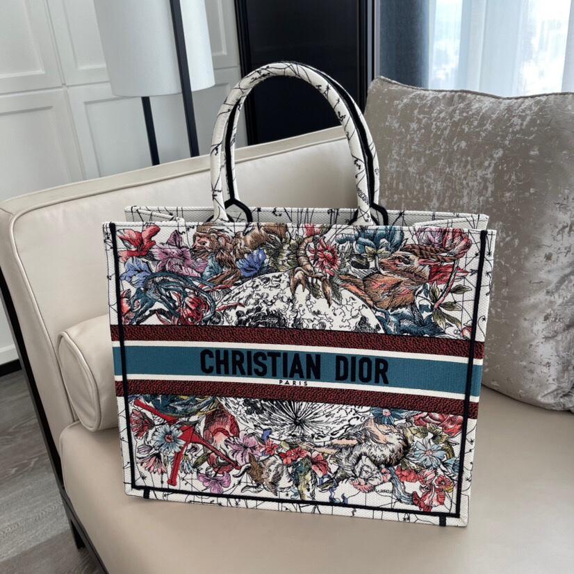 High Quality Perfect
 Dior Book Tote Handbags Tote Bags Fake Designer
 Black White Embroidery Canvas