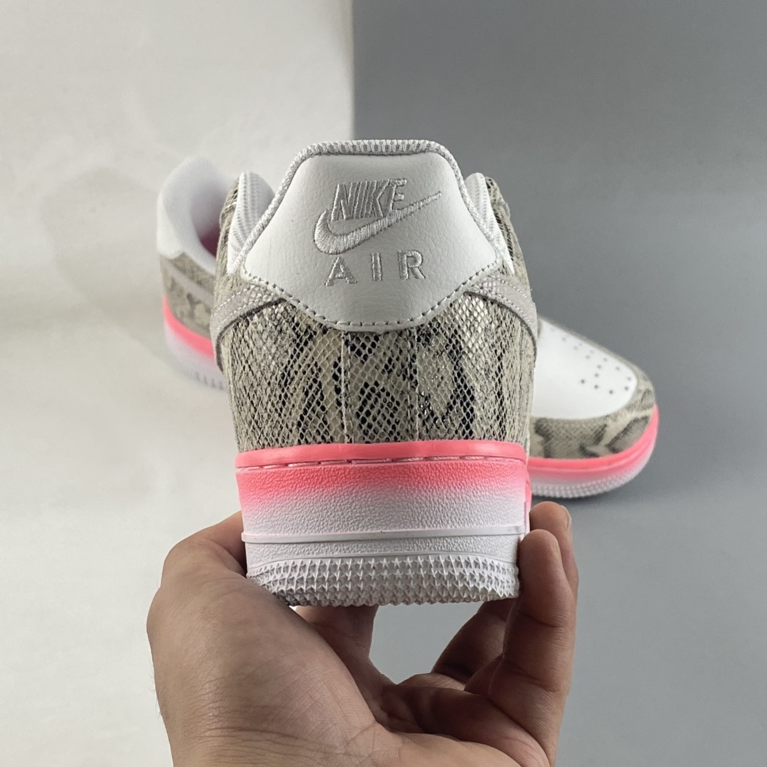 P180  Nike Air Force 1’07 Low 白粉蛇纹 空军一号低帮休闲板鞋 DV1031-030