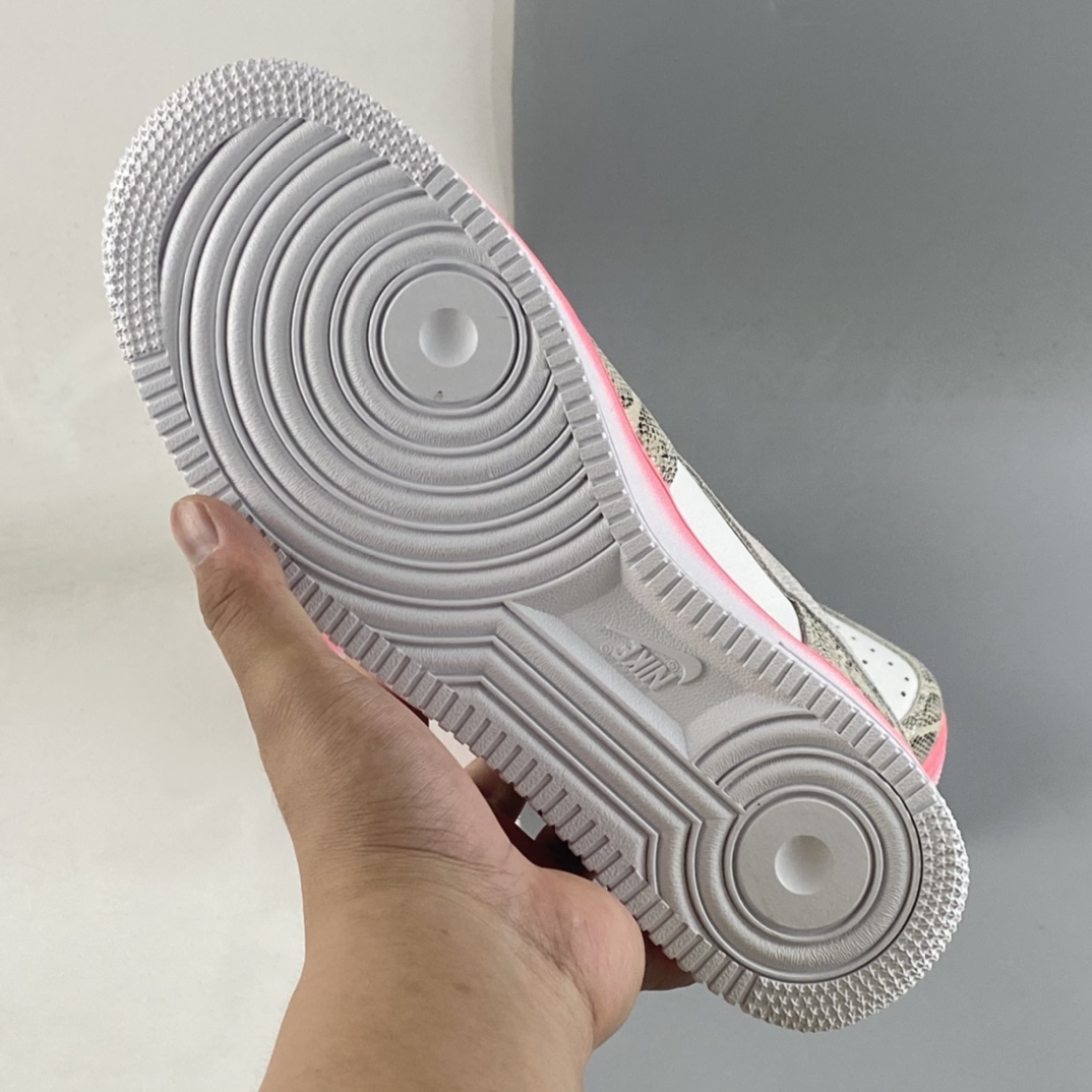 P180  Nike Air Force 1’07 Low 白粉蛇纹 空军一号低帮休闲板鞋 DV1031-030