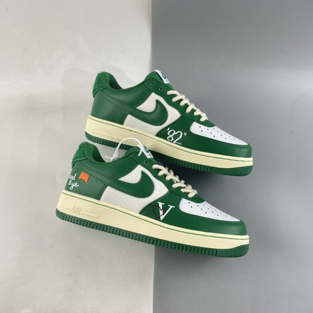 P240  Nike Air Force 1’07 Low  空军一号低帮休闲板鞋 DO5220-163