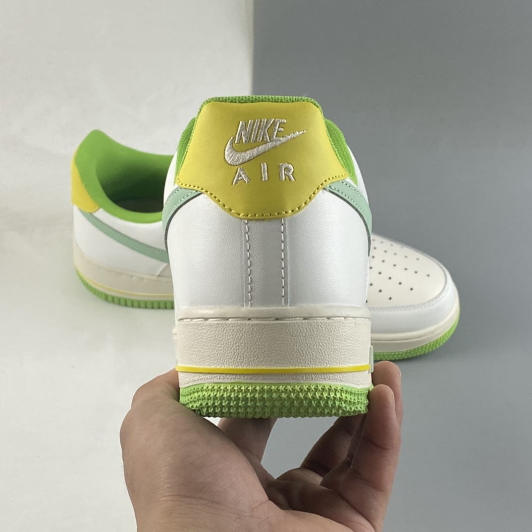 P220  Nike Air Force 1’07 Low  空军一号低帮休闲板鞋 CW3388-201