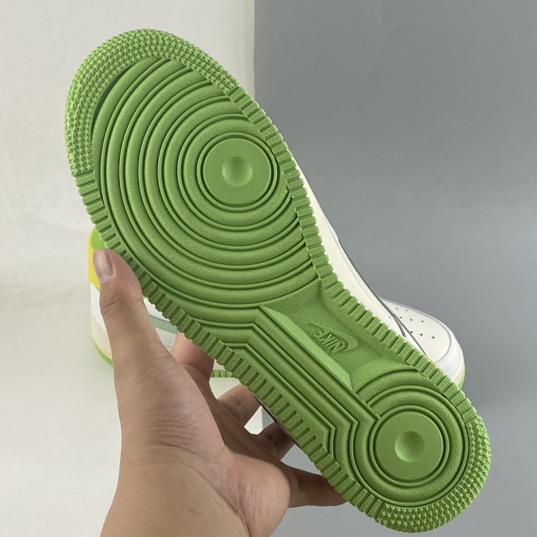 P220  Nike Air Force 1’07 Low  空军一号低帮休闲板鞋 CW3388-201