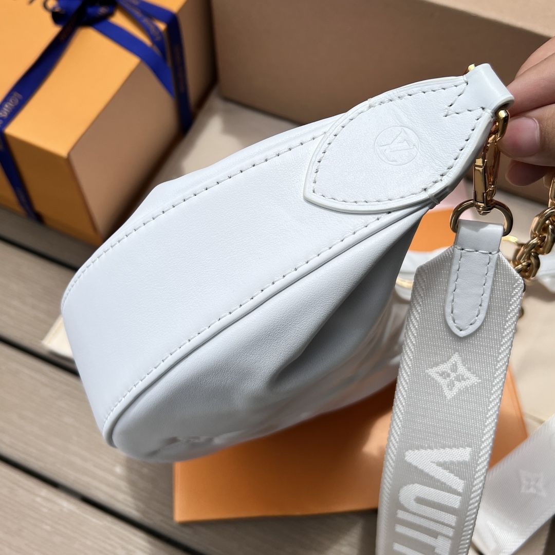🌼m59959尺寸:27.5×16×7cm LV海外渠道资源特供新款月亮包❗️本款Over The mo