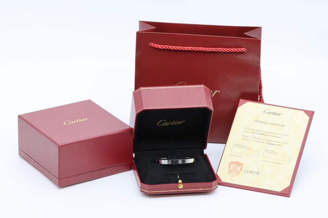 Cartier 卡地亚/Cartier Love无开钻口手镯