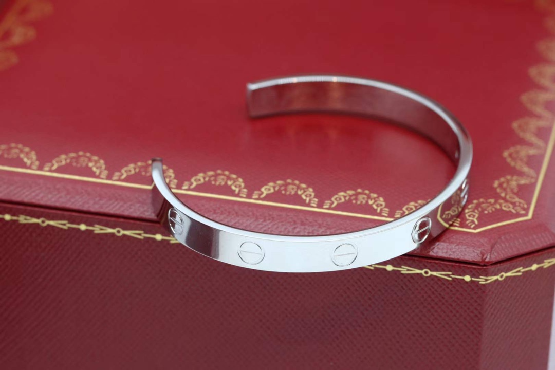 Cartier 卡地亚/Cartier Love无开钻口手镯