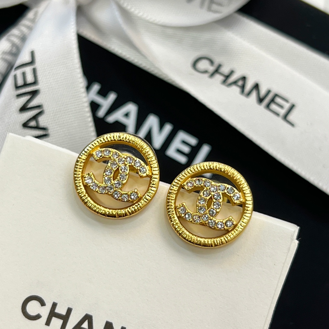 新款☑️CHANEL香奈儿双c圆形耳钉耳环