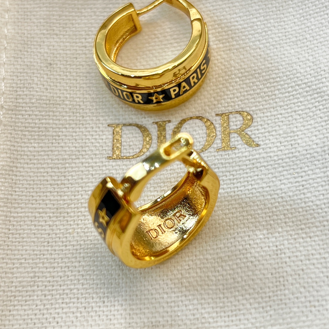 新款☑️DIOR迪奥字母耳环耳钉
