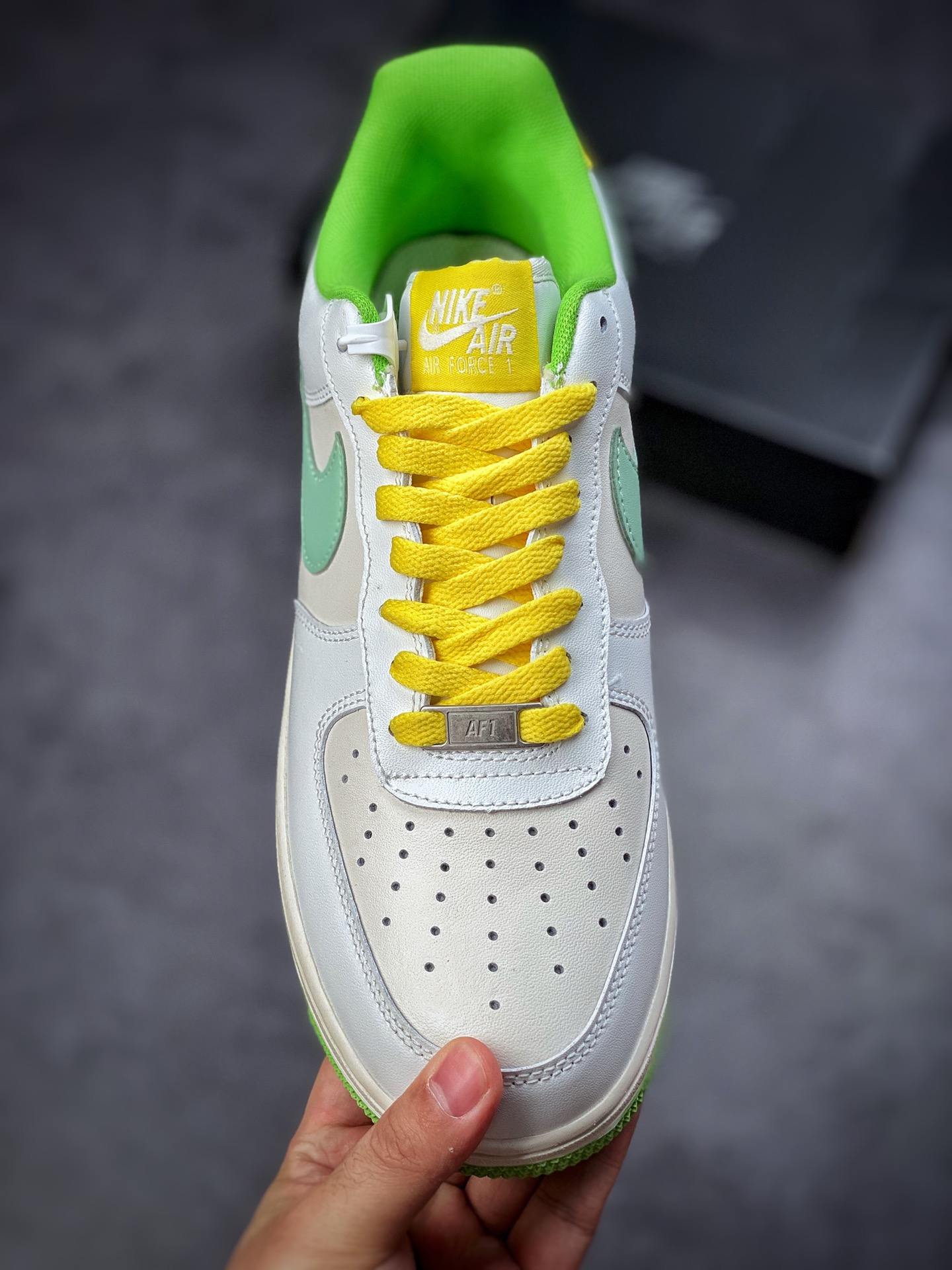 220 Nike Air Force 1 Low 07 柠檬黄绿 CW3388-201