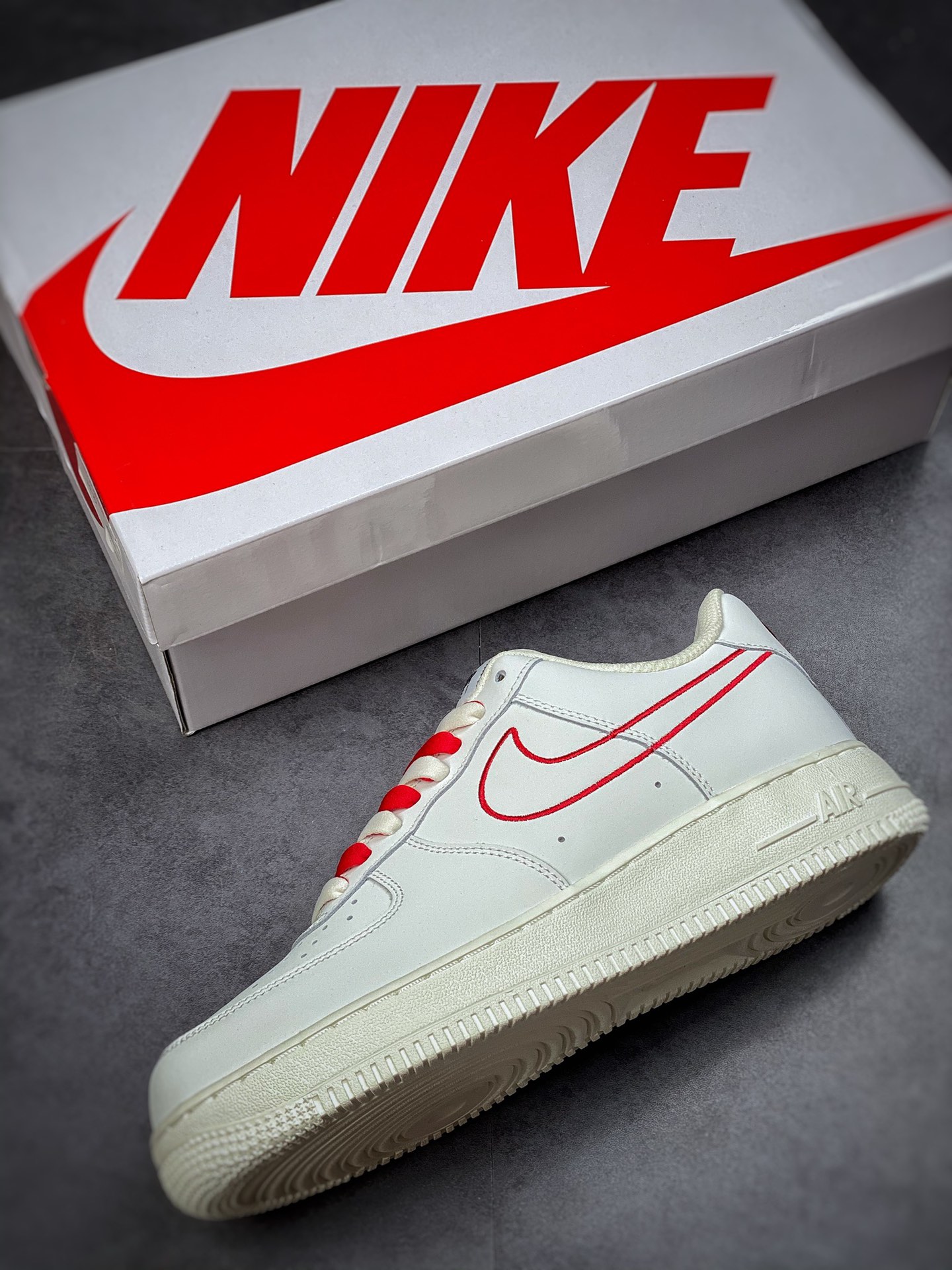 220 Nike Air Force 1 Low 07  米白红电秀勾 CL6326-108