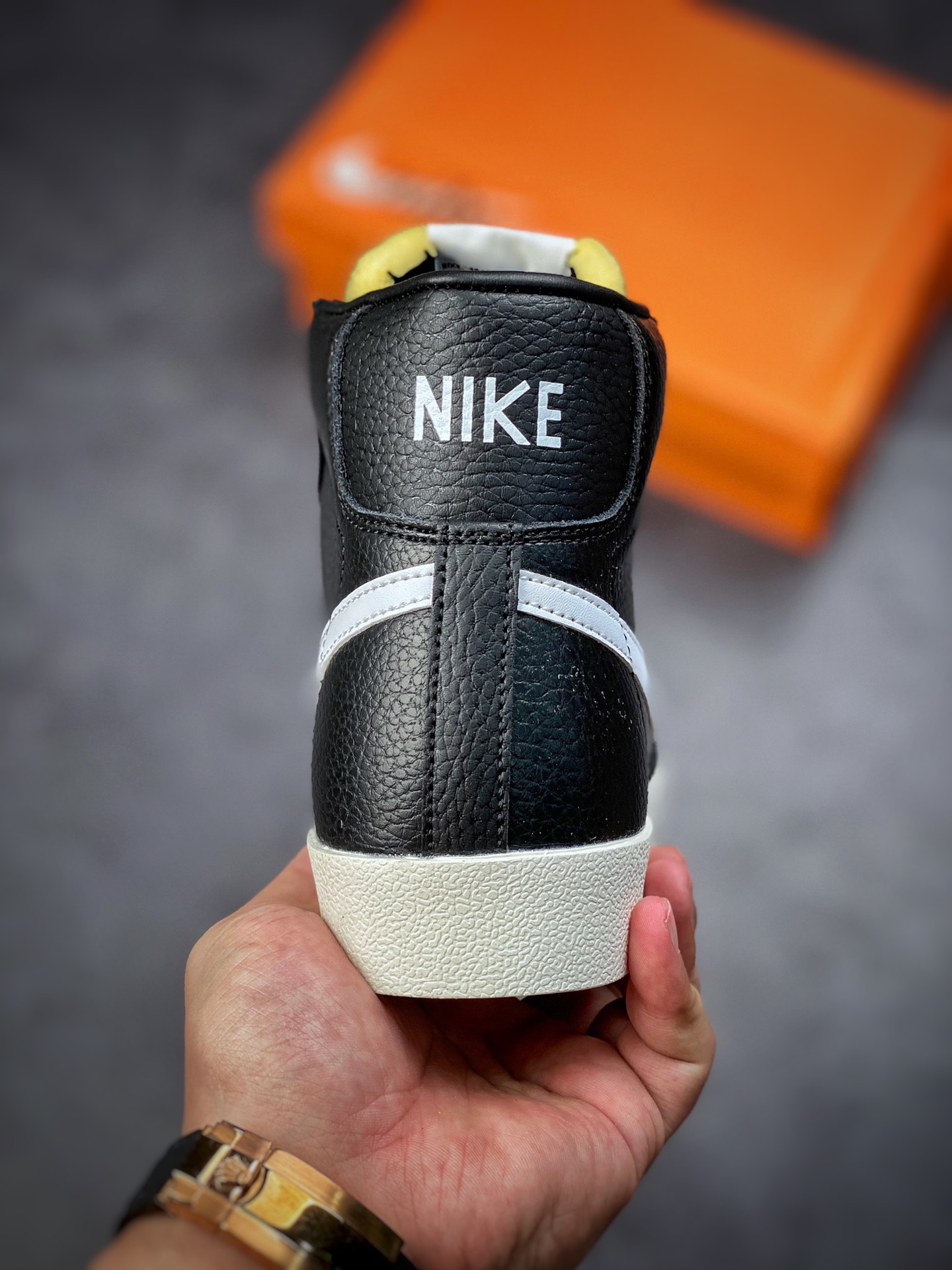 150 Nike Blazer Mid “77 黑白  开拓者系列时尚休闲板鞋  BQ6806-002