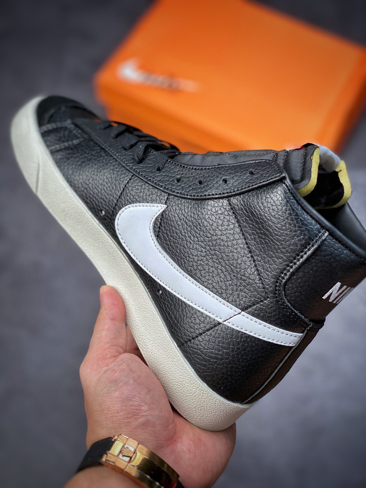 150 Nike Blazer Mid “77 黑白  开拓者系列时尚休闲板鞋  BQ6806-002