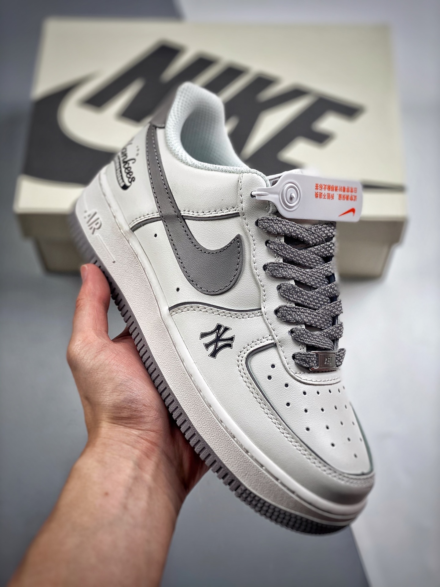 -3 NIke Air Force 1 '07 Low “MLB联名灰满天星” 原楦头原纸板 打造纯正空军版型 专注外贸渠道 全掌内置蜂窝气垫 #原盒配件 原厂中底钢印、拉帮完美 货号：BS8806-544 Size：36 36.5 37…