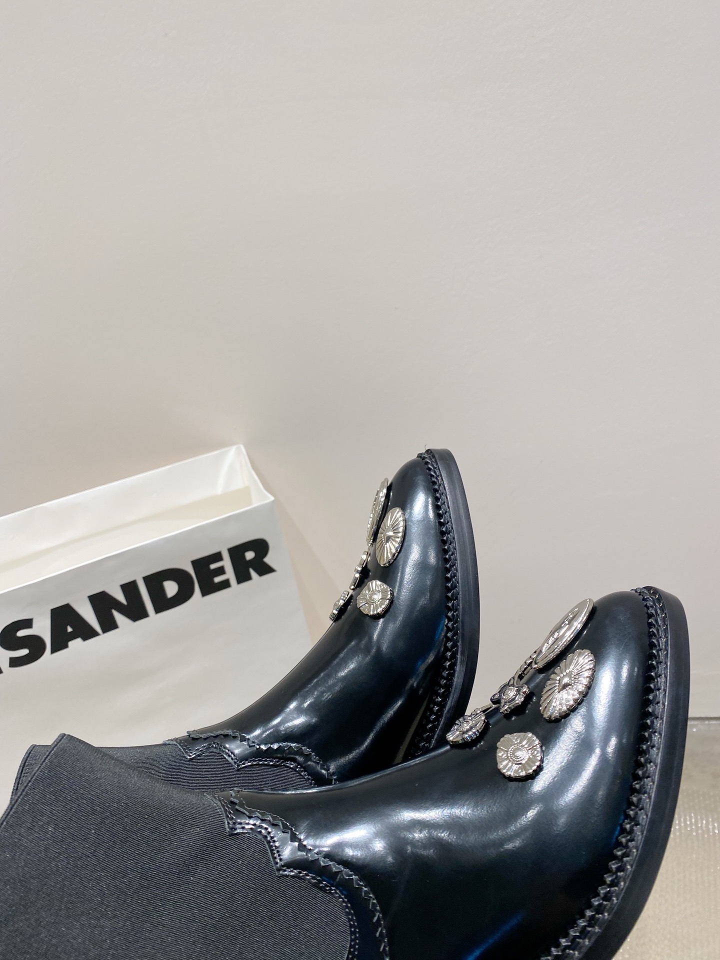2022/fw Toga Pulla Metal Sculpting Fairy Chelsea Boots with Retro-Metal Hardware - 图片 8