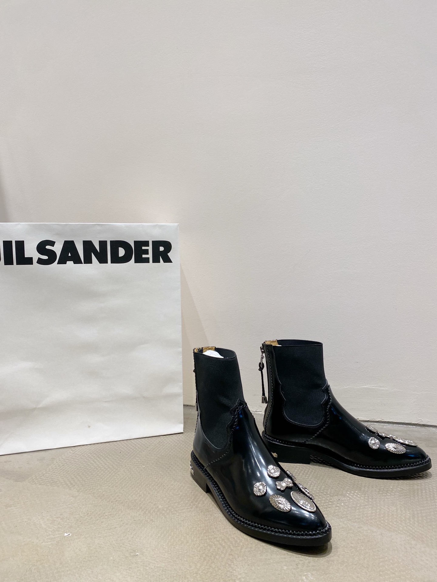 2022/fw Toga Pulla Metal Sculpting Fairy Chelsea Boots with Retro-Metal Hardware