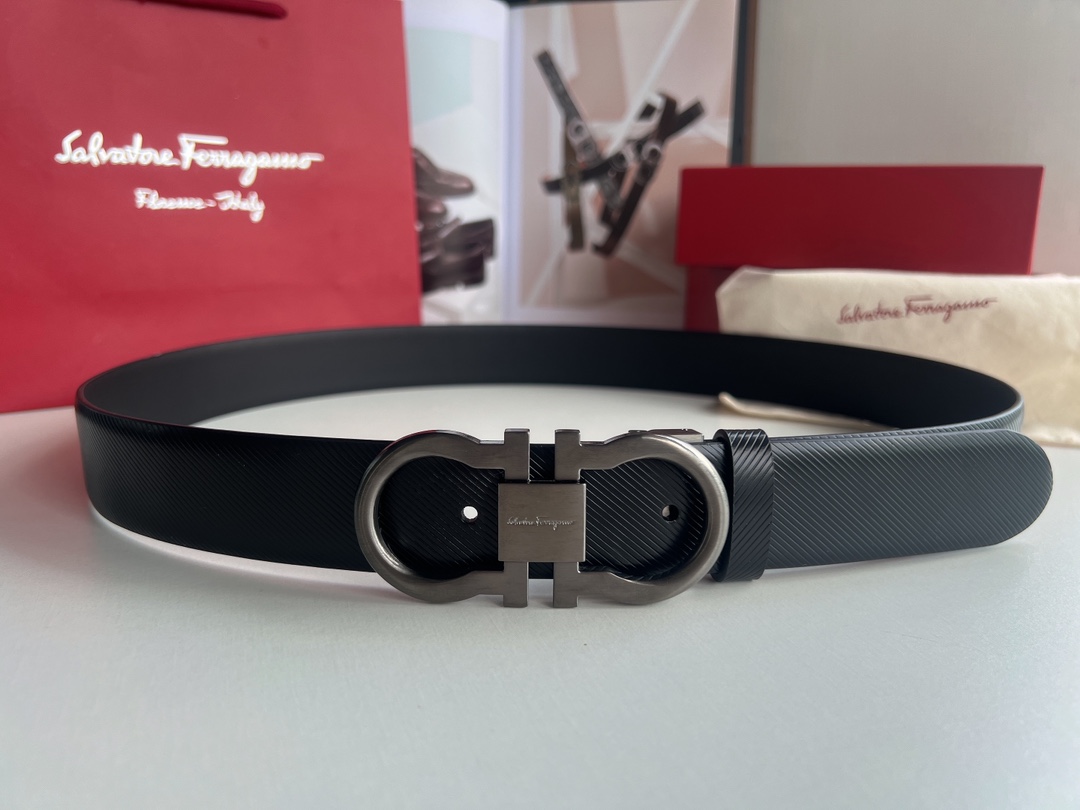 Ferragamo菲拉格慕    头层牛皮压纹图案Gancini金属扣男士3.5cm腰带