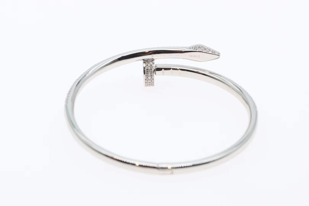 Cartier 卡地亚/Cartier Juste un Clou 满钉钻子手镯