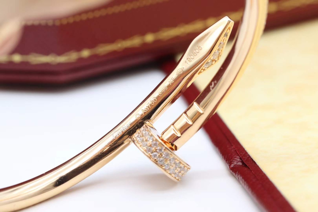 Cartier 卡地亚/Cartier Juste un Clou 满钉钻子手镯