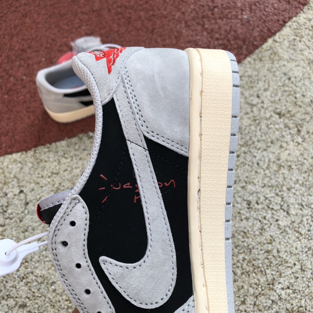 Travis Scott x Nike Air Jordan 1 Low AJ1 联名 低帮板鞋TS 联名倒钩 DM7866-010
