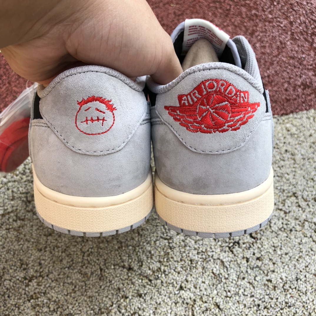 Travis Scott x Nike Air Jordan 1 Low AJ1 联名 低帮板鞋TS 联名倒钩 DM7866-010