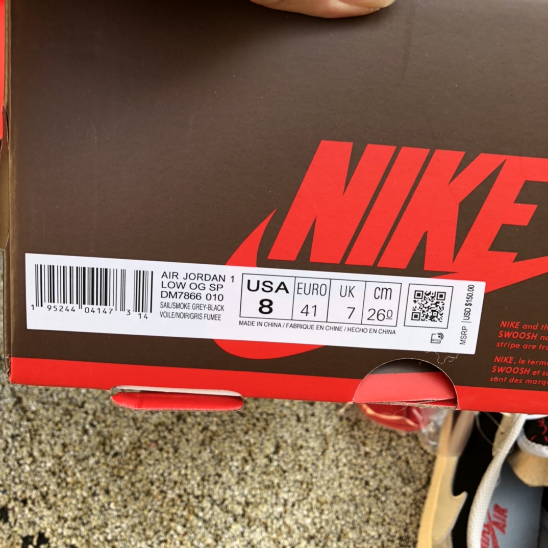 Travis Scott x Nike Air Jordan 1 Low AJ1 联名 低帮板鞋TS 联名倒钩 DM7866-010