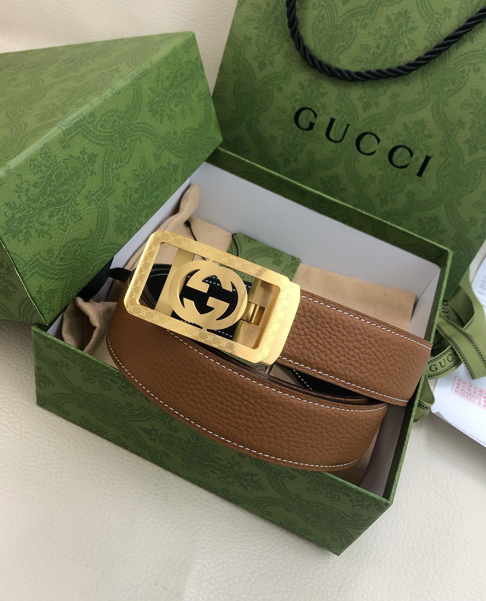 ️️️全自动钢扣火爆上巿品牌Gucc