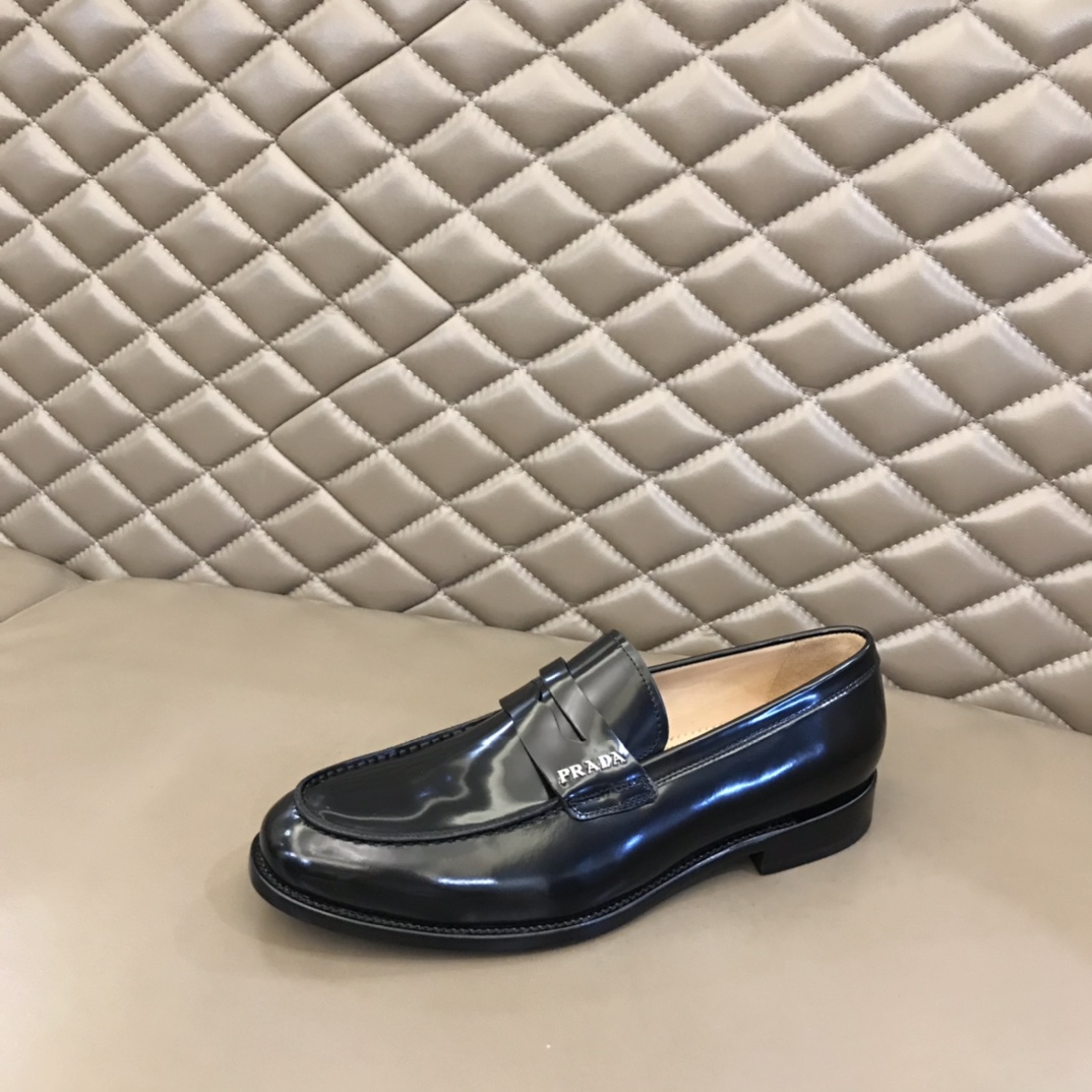 PRADA/普拉达   进口头层牛皮P家原单男士正装商务皮鞋