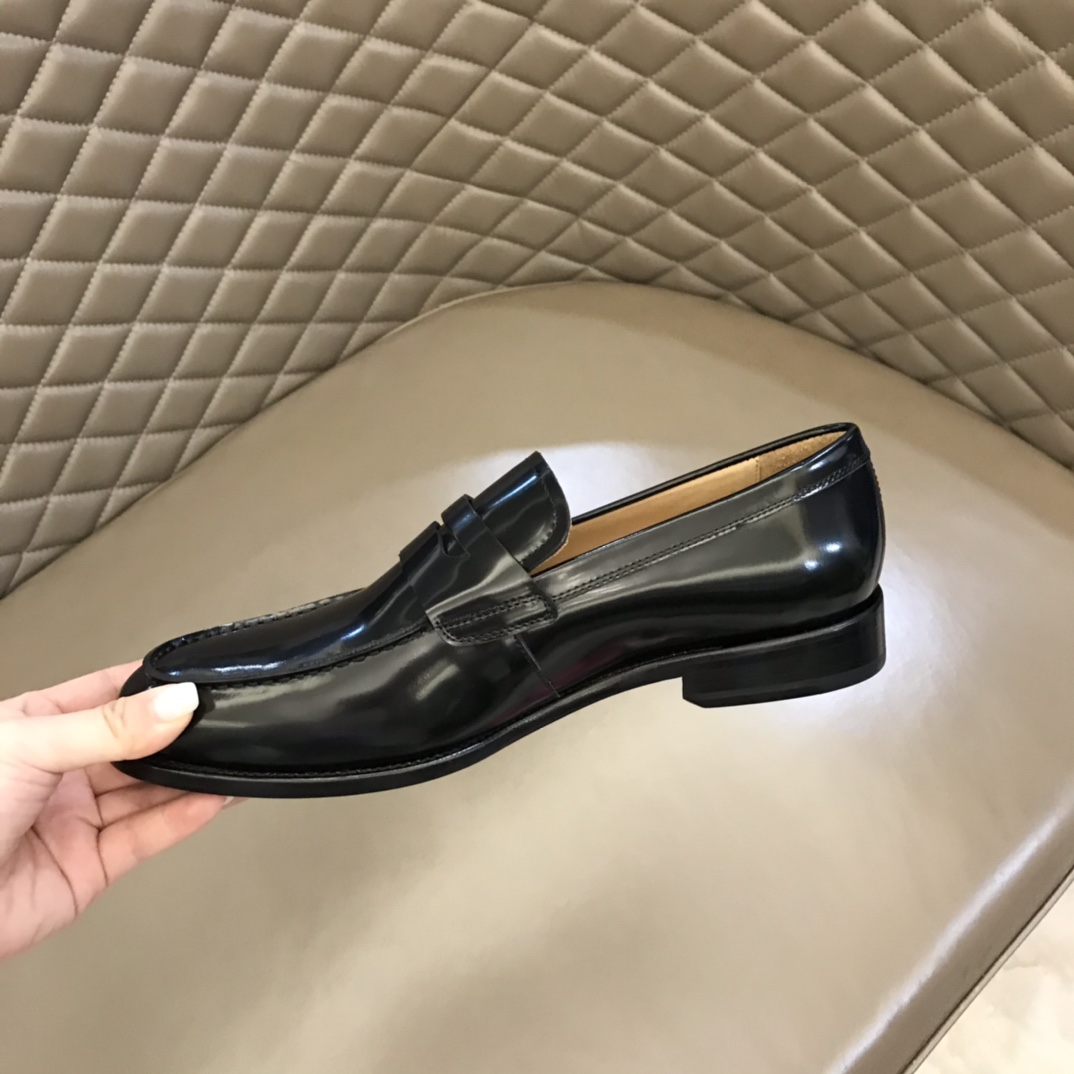 PRADA/普拉达   进口头层牛皮P家原单男士正装商务皮鞋