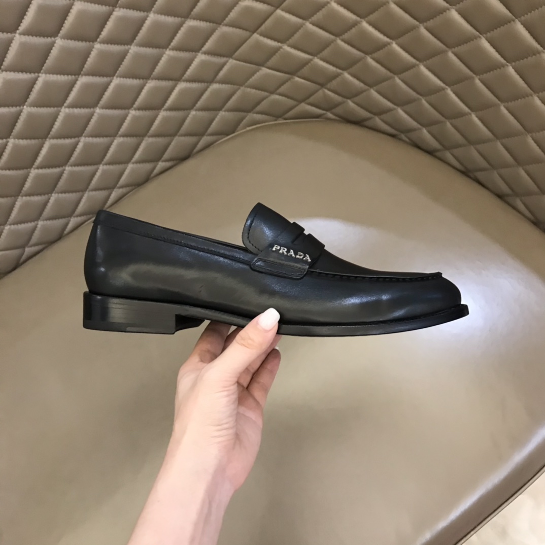PRADA/普拉达   进口头层牛皮P家原单男士正装商务皮鞋